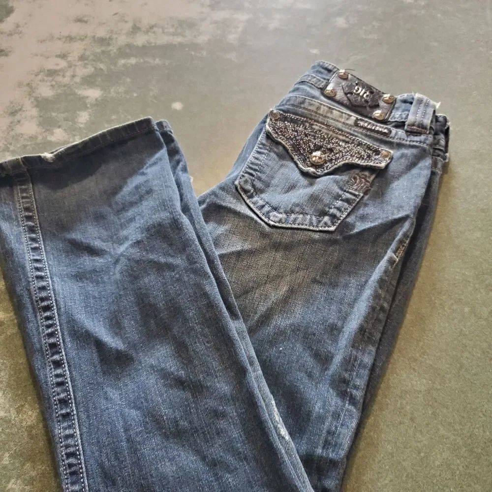 Miss Me blingy chain pocket boot cut jeans sz 27